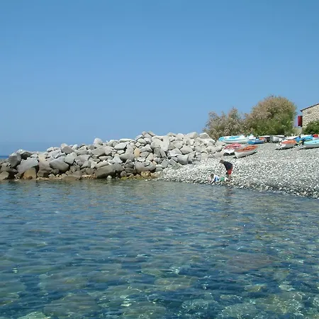 Сasa de vacaciones Pie Dans L'eau Pomonte